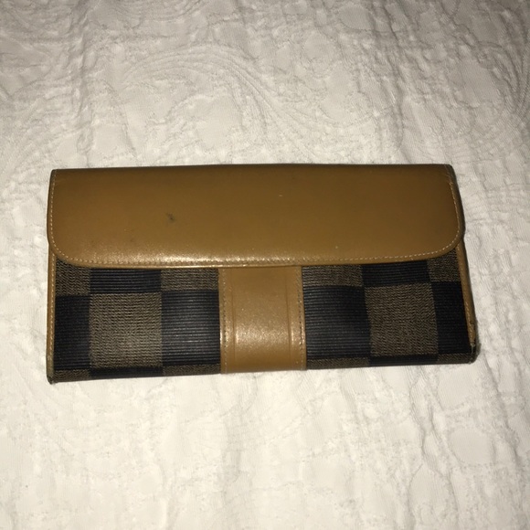 Fendi Wallet - Picture 3 of 5
